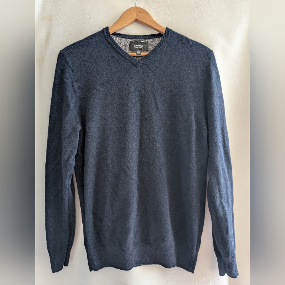 Nordstroms Cashmere Navy Blue V-Neck Knit Pullover Sweater - L